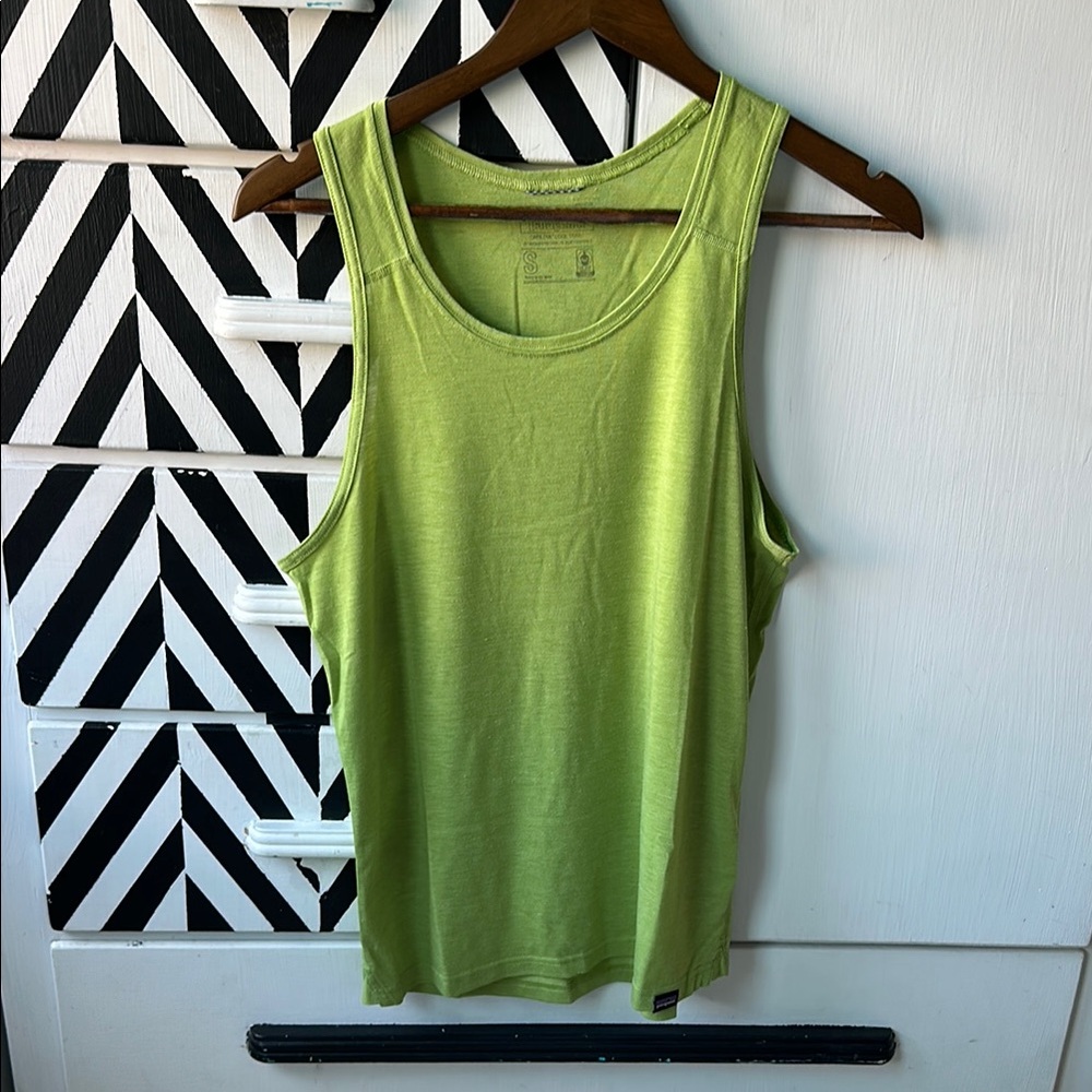 Patagonia Capilene Cool Trail tank top - Men’s Small - Green